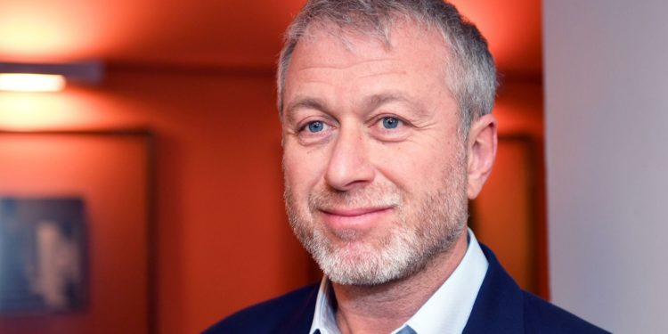 Абрамович продаёт «Челси». Деньги пойдут на помощь Украине