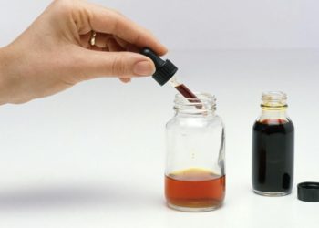 Un incendiu puternic de la Centrala Atomică din Zaporojie a băgat în sperieți întreaga Europă. Pastilele cu iod și iodul s-au epuizat atât pe rafturi cât și în depozite | VIDEO