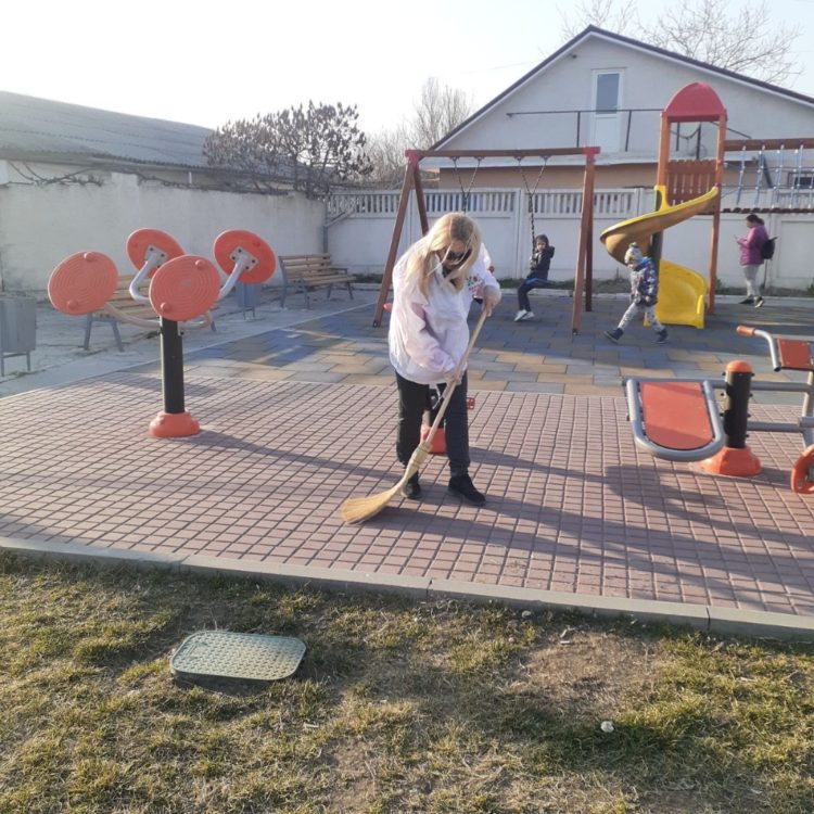 Партия «ШОР» – за чистый Кишинев! Члены формирования организовали в столице акцию по уборке