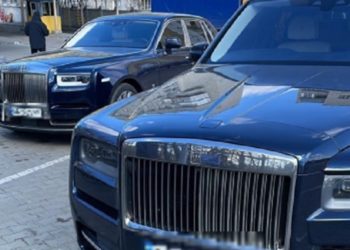 Из Украины пытались вывезти три элитных авто стоимостью более 50 млн грн