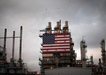 США будут выделять из резерва по 1 млн баррелей нефти в сутки