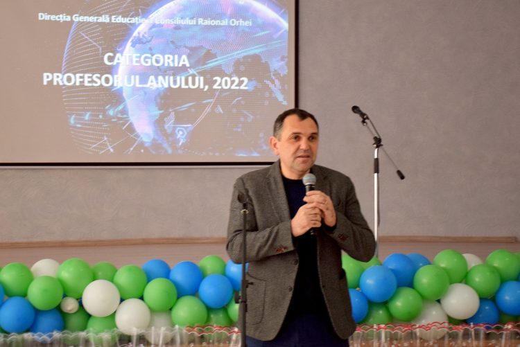 Concursul Raional „Pedagogul Anului 2022” a culminat cu un omagiu adus din partea autorităților publice locale!