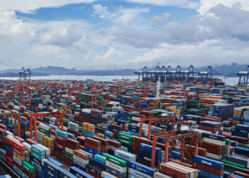 Крупнейшие контейнерные компании мира остановили прием заказов на перевозку грузов в Россию