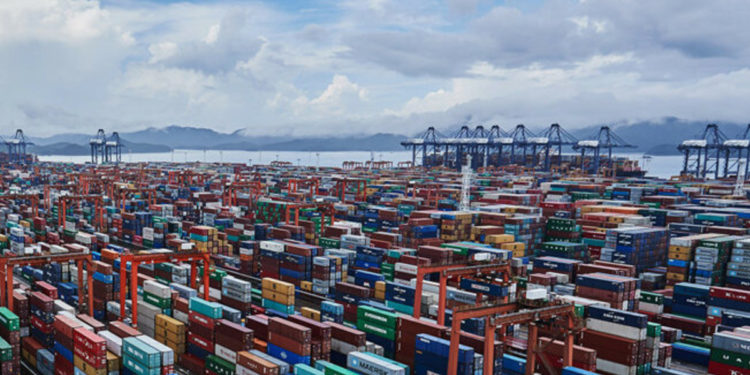Крупнейшие контейнерные компании мира остановили прием заказов на перевозку грузов в Россию