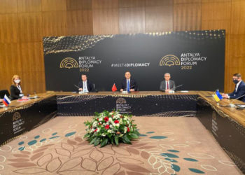 Primele declarații ale lui Lavrov și Kuleba în urma întrevederii din Antalya | VIDEO