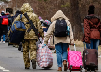 Беженцы из Украины получили право жить в ЕС в течение трех лет