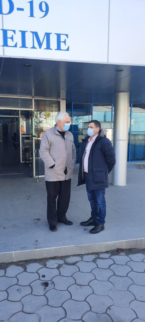 Consilierii municipali ai Partidului „ȘOR”, Serghei Burgudji și Valerii Klimenko, le-au oferit ajutoare refugiaților ucraineni, adăpostiți la Moldexpo