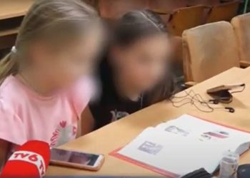 Mai mulți profesori din Ucraina predau online copiilor refugiați în Moldova. Cum decurg orele și care sunt problemele cu care se confruntă elevii și cadrele didactice | VIDEO