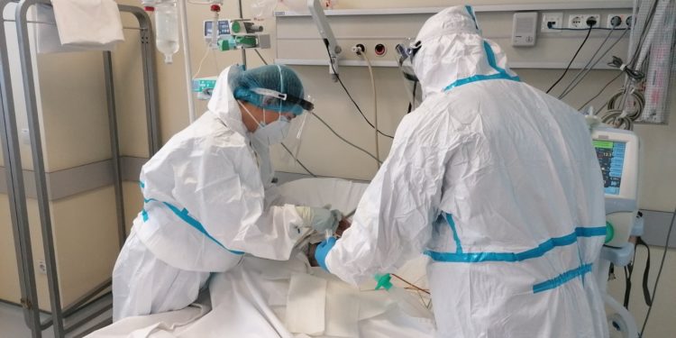 COVID: 81 de pacienți sunt în stare extrem de gravă. Câte alte cazuri noi raportează autoritățile?