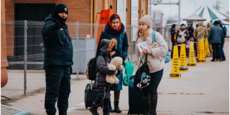 Cozile kilometrice s-au domolit la frontieră: Câți ucraineni au venit în Moldova, în această noapte