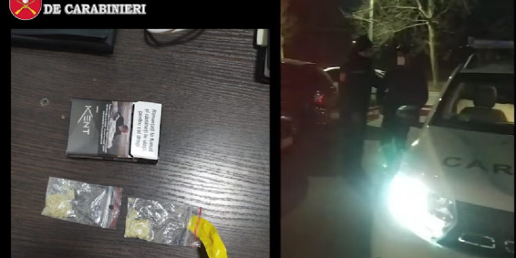 Un tânăr de 24 de ani, prins de carabinieri cu droguri în buzunar | VIDEO
