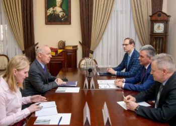 Ambasadorul SUA a mers în vizită la Tiraspol: Despre ce a discutat cu Vadim Krasnoselski