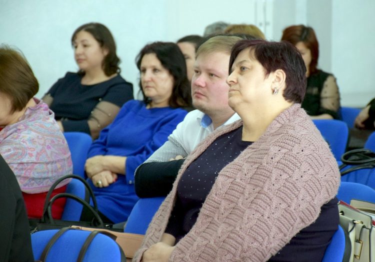 Concursul Raional „Pedagogul Anului 2022” a culminat cu un omagiu adus din partea autorităților publice locale!