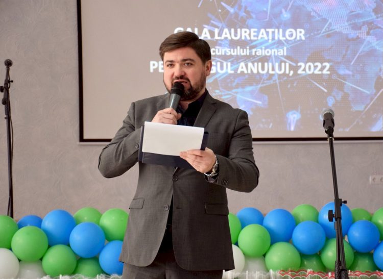 Concursul Raional „Pedagogul Anului 2022” a culminat cu un omagiu adus din partea autorităților publice locale!