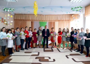 Cu respect deosebit, aprecieri și mulțumiri, așa au fost felicitate doamne și domnișoare din sectorul bugetar de conducerea raionului Orhei | VIDEO