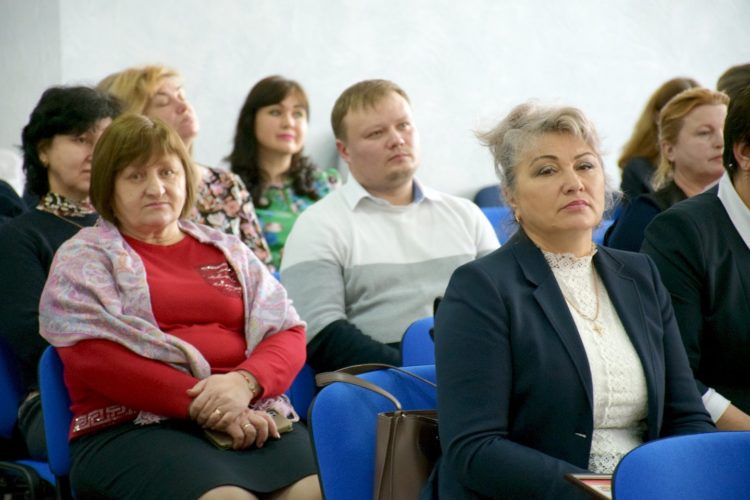 Concursul Raional „Pedagogul Anului 2022” a culminat cu un omagiu adus din partea autorităților publice locale!