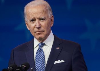 Байден пообещал ответить на применение Россией химического оружия в Украине