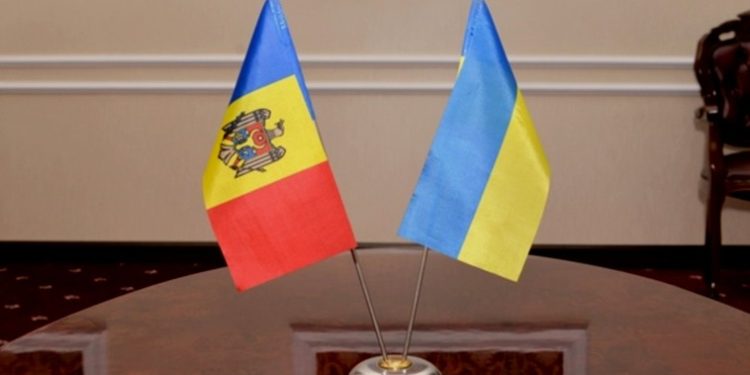 Serviciile consulare ale Ambasadei R. Moldova în Ucraina vor fi prestate la Cernăuți