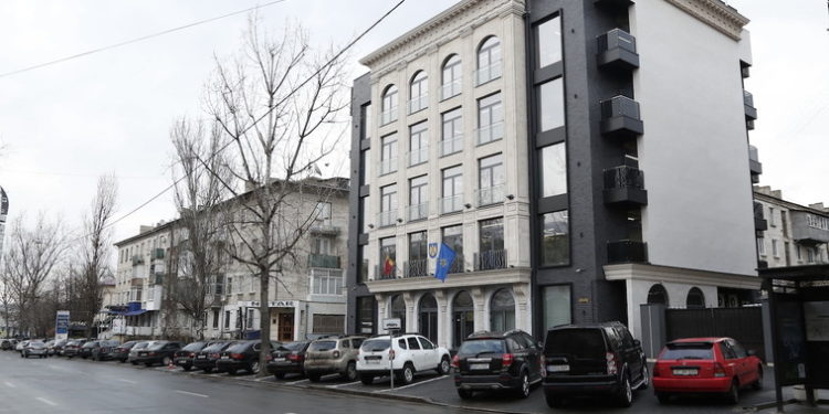 Trei candidați, propuși Parlamentului pentru numirea în funcția de director al ANRE