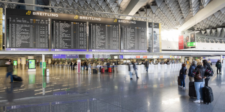 Sute de zboruri au fost anulate în Germania. Angajații de la punctele de control au intrat în grevă