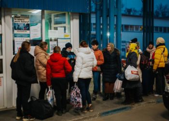 Situația la frontieră: Au fost create coridoare umanitare de tranzit prin România spre Uniunea Europeană