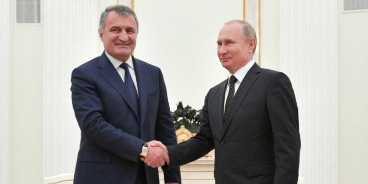 Liderul din Osetia de Sud vrea să facă referendum pentru alipirea la Rusia. „Cum se spune, este o problemă tehnică”