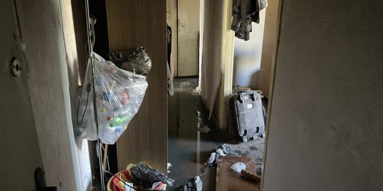 Incendiu în capitală: Focul a izbucnit într-un apartament al unui bloc locativ | FOTO