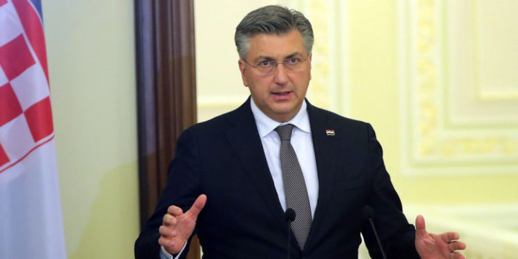 O dronă ce s-a prăbuşit în Croaţia a survolat Ungaria şi România, venind dinspre Ucraina, afirmă premierul croat