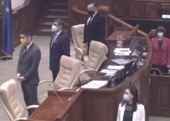 Ședința plenară a început cu un minut de reculegere în memoria victimelor războiului din Ucraina | VIDEO
