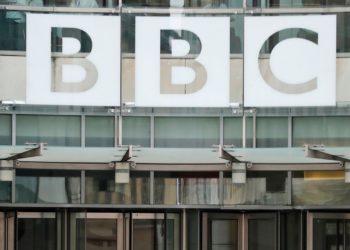 BBC возобновит работу в России