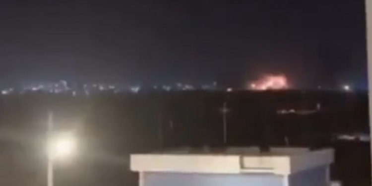 12 rachete balistice au fost lansate din afara Irakului spre Erbil și au lovit ținte din apropierea Consulatului SUA | VIDEO