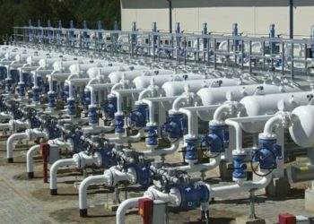 Еврокомиссия признала указ Путина об оплате за газ в рублях нарушением санкций