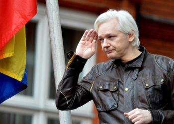 Суд разрешил экстрадицию Джулиана Ассанжа в США. Теперь решение за главой МВД Великобритании