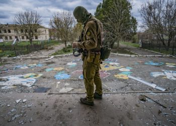 Война в Украине: Штурм «Азовсталь» прекращен, требование организовать гумкоридоры и предложение провести переговоры в Мариуполе | VIDEO