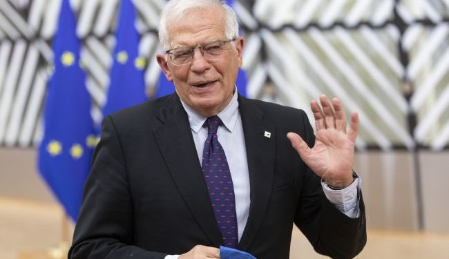 Боррель: ЕС не хочет быть частью войны, но поможет Украине защититься