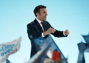 Макрон побеждает на президентских выборах во Франции