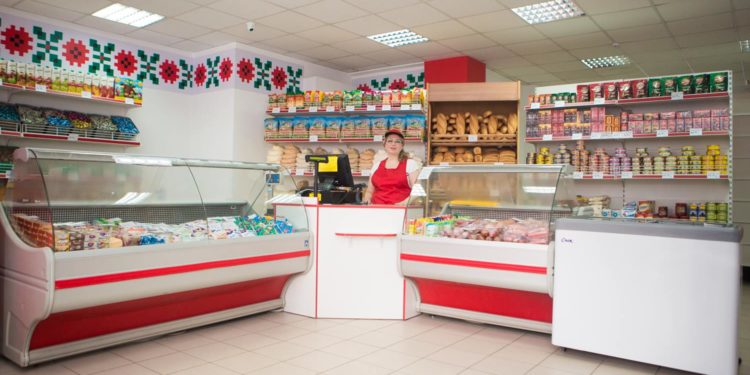 Magazinele „Merișor” îi ajută pe oameni