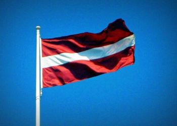 Парламент Латвии разрешил лишать гражданства за поддержку вторжения РФ в Украину