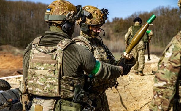 Украина получила первую партию новой военной помощи США — CNN