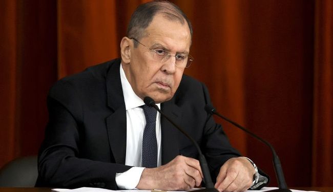 Лавров заявил, что Россия не будет прекращать боевых действий во время переговоров с Украиной