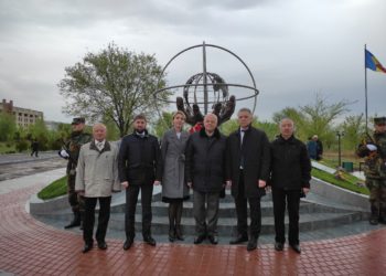 Monument dedicat eroilor catastrofei nucleare de la Cernobîl, inaugurat la Taraclia