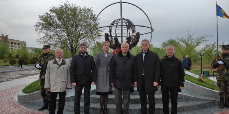 Monument dedicat eroilor catastrofei nucleare de la Cernobîl, inaugurat la Taraclia