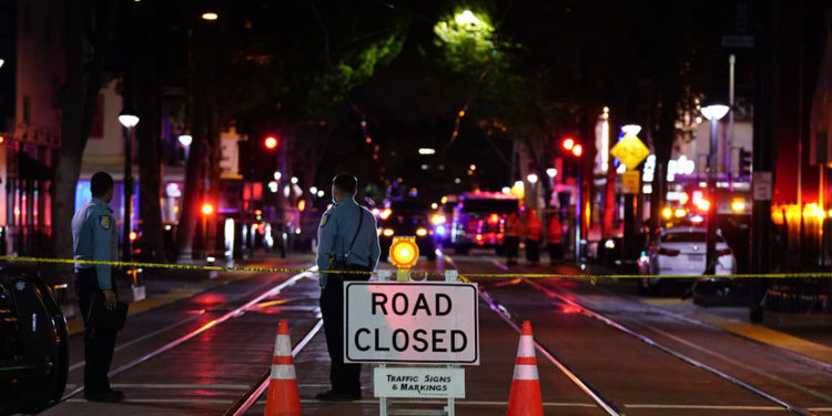 В Калифорнии в результате стрельбы погибли шесть человек