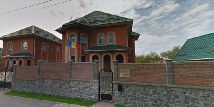 Ambasada Republicii Moldova în Ucraina și-a reluat activitatea la Kiev