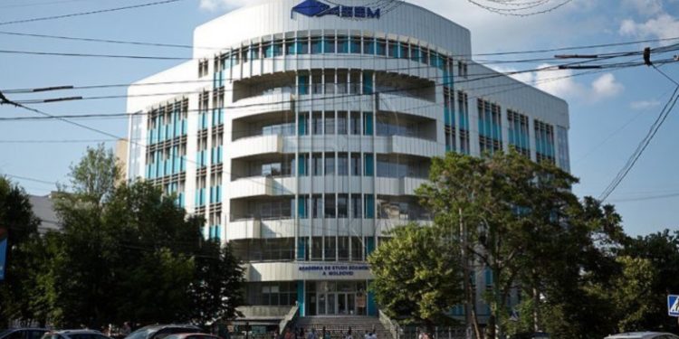 După 20 de ani, Academia de Studii Economice are un nou rector. Cine îl va înlocui pe Belostecinic?