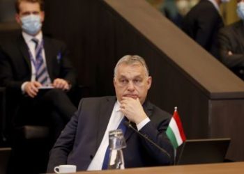 Венгрия готова платить за российский газ рублями