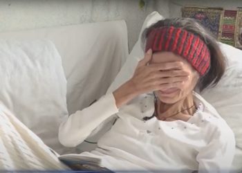 Mai întâi alungată din casă de soț, apoi țintuită la pat de o boală nemiloasă. Cum face față realității necruțătoare o mamă a patru copii din Ungheni, la emisiunea „Oameni pentru Oameni” | VIDEO