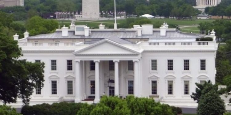 Белый дом назвал «пустой угрозой» требование России прекратить поставки оружия Украине