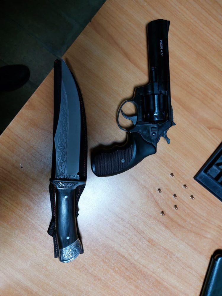 A aterizat la Chișinău cu bagajul ticsit cu armament: Un ucrainean, ce venea din SUA, pe la Istanbul, reținut pe Aeroport