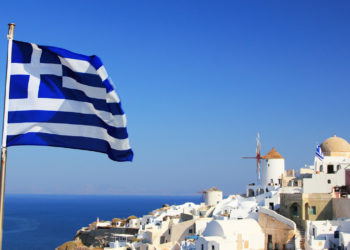 СМИ: Греция из-за санкций ЕС задержала два нефтяных танкера РФ